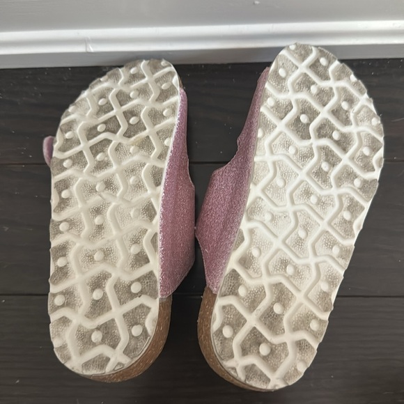 Joe Fresh sandals! - Picture 5 of 5